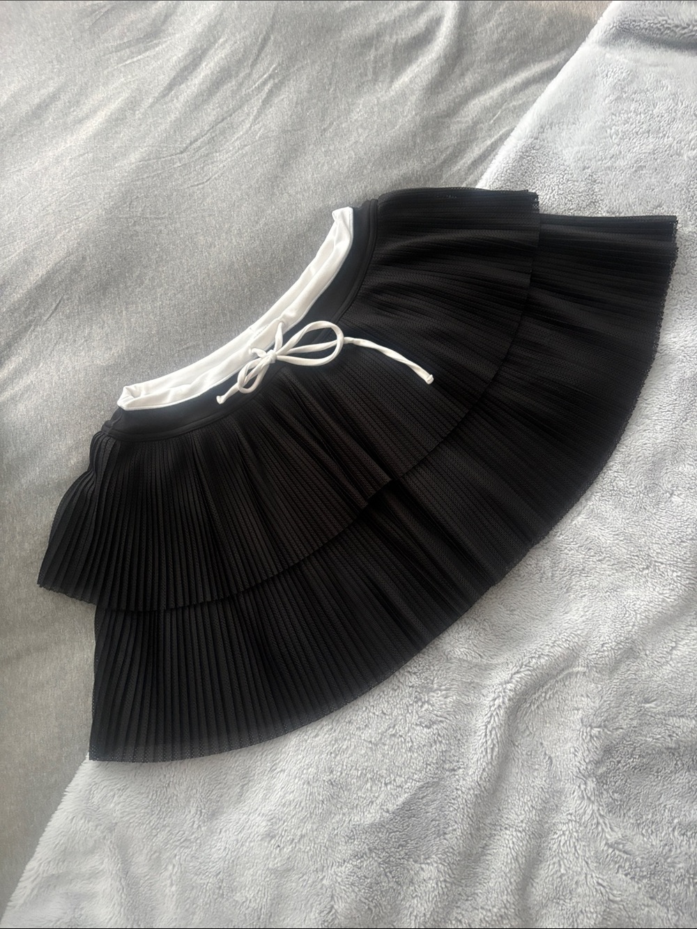 EUC Offline by Aerie Black Tiered Pleated Skort Size M